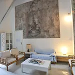 Luxury Inside Beachfront *