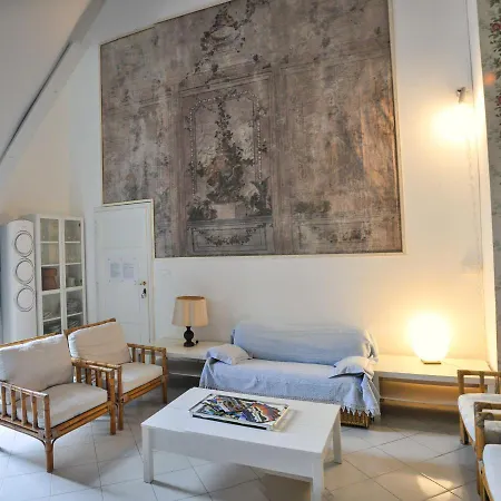 Luxury Inside Beachfront *