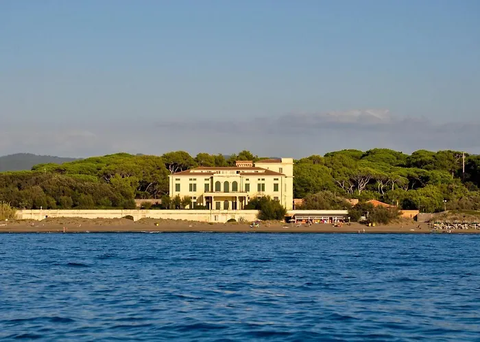 Luxury Inside Beachfront *